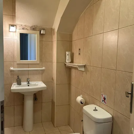 Relax Private Pool House Apartment